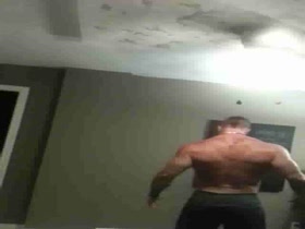 MUSCLE DADDY !